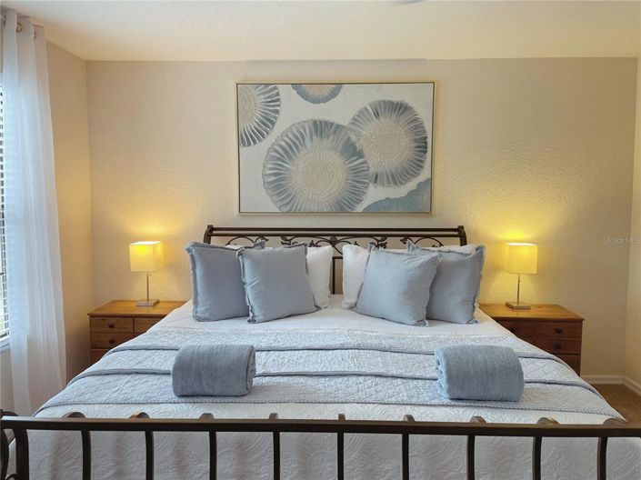 Image No.28-4 Bed Property for sale