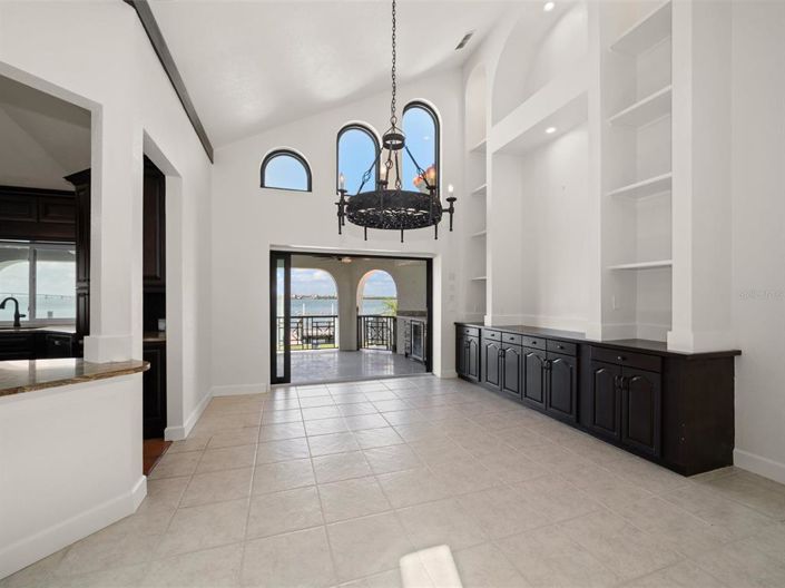 Image No.13-4 Bed Property for sale