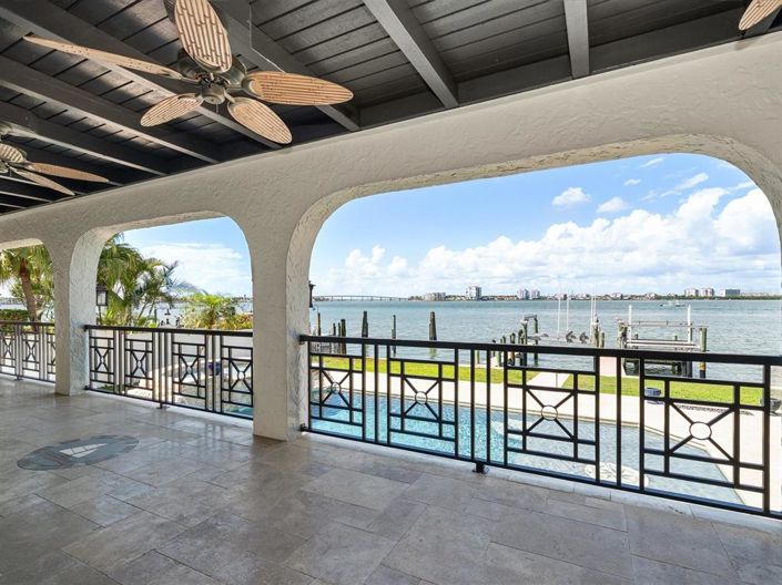 Image No.27-4 Bed Property for sale