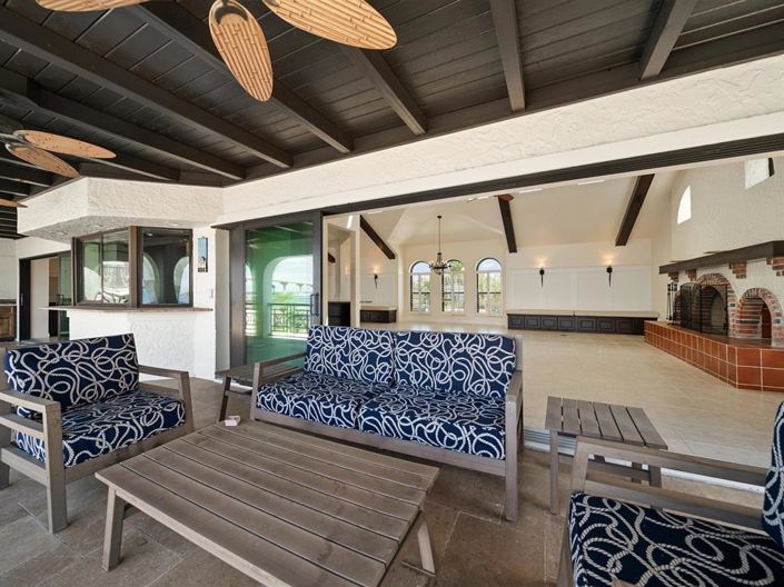 Image No.28-4 Bed Property for sale