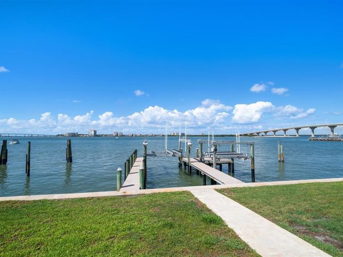 Image No.39-4 Bed Property for sale