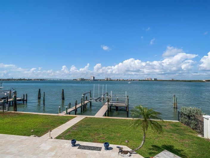 Image No.40-4 Bed Property for sale