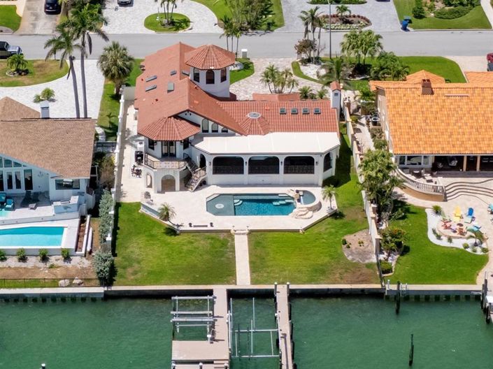 Image No.54-4 Bed Property for sale