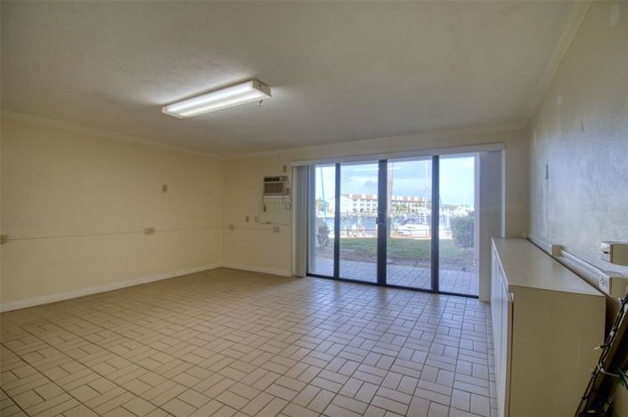 Image No.32-Maison de ville de 2 chambres à vendre à Floride