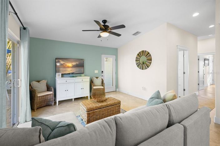 Image No.9-Propriété de 3 chambres à vendre à Holmes Beach