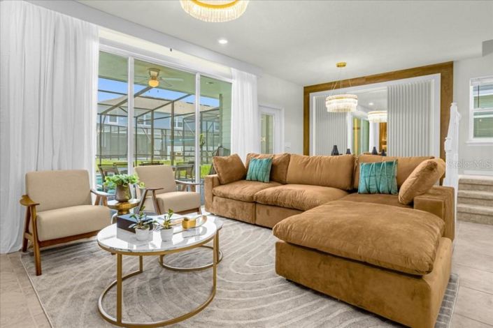 Image No.9-5 Bed Townhouse for sale