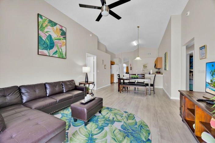 Image No.15-4 Bed Property for sale