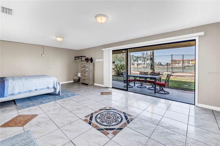 Image No.55-3 Bed Townhouse for sale