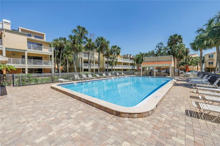 Image No.67-3 Bed Townhouse for sale