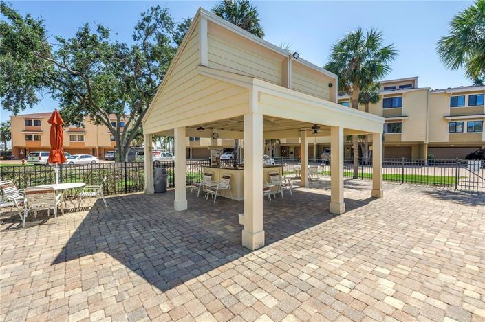 Image No.74-3 Bed Townhouse for sale