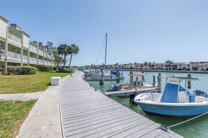 Image No.78-3 Bed Townhouse for sale