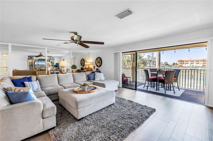 Image No.8-3 Bed Townhouse for sale