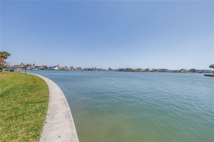 Image No.80-3 Bed Townhouse for sale