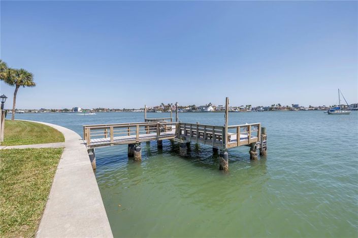 Image No.81-3 Bed Townhouse for sale