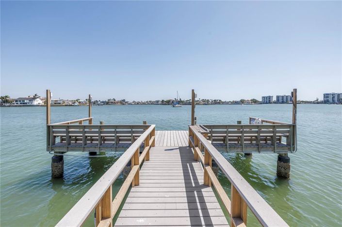 Image No.82-3 Bed Townhouse for sale