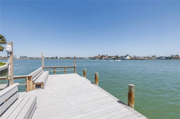 Image No.83-3 Bed Townhouse for sale