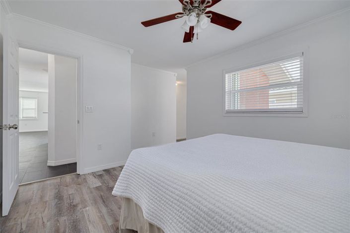 Image No.15-2 Bed Property for sale