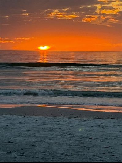 Image No.4-2 Bed Property for sale