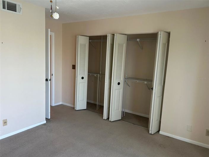 Image No.19-Maison de ville de 2 chambres à vendre à Treasure Island