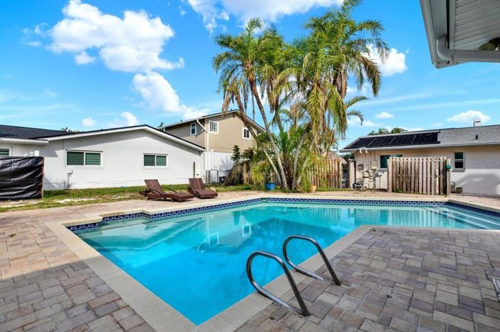 Image No.17-Propriété de 4 chambres à vendre à Treasure Island