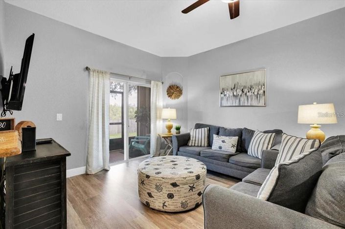 Image No.7-4 Bed Townhouse for sale