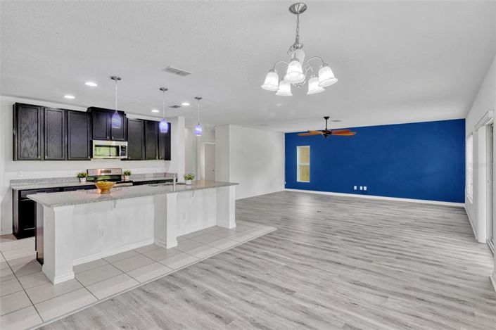 Image No.5-5 Bed Property for sale