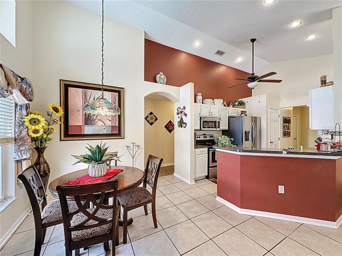 Image No.13-4 Bed Property for sale