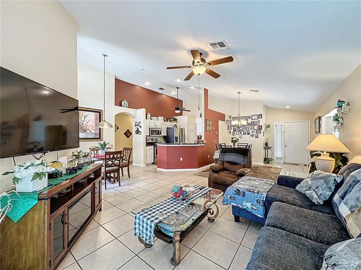 Image No.18-4 Bed Property for sale