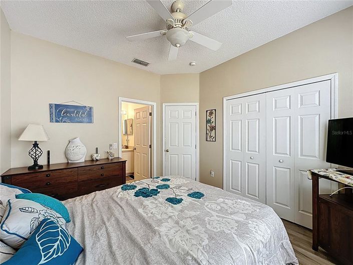 Image No.37-4 Bed Property for sale