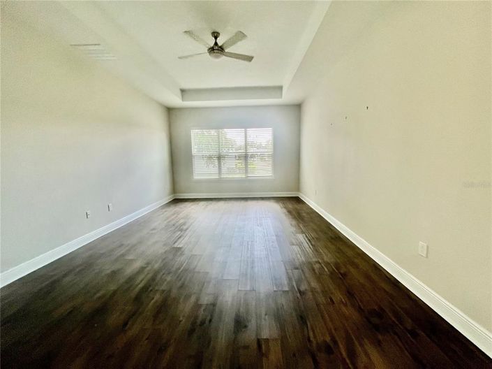 Image No.10-3 Bed Property for sale