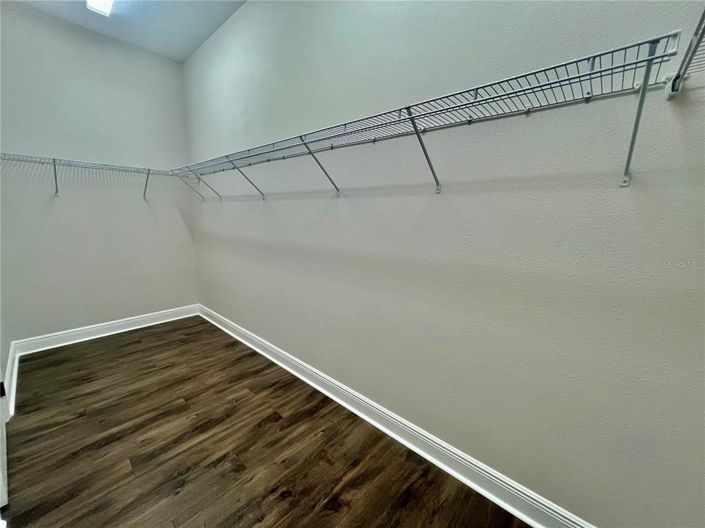 Image No.13-3 Bed Property for sale