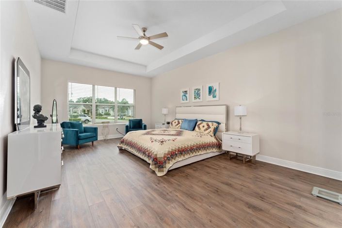 Image No.9-3 Bed Property for sale