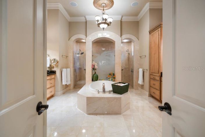 Image No.27-Propriété de 5 chambres à vendre à St. Petersburg