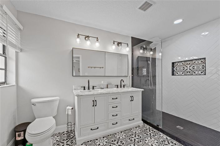 Image No.26-Propriété de 4 chambres à vendre à Orlando