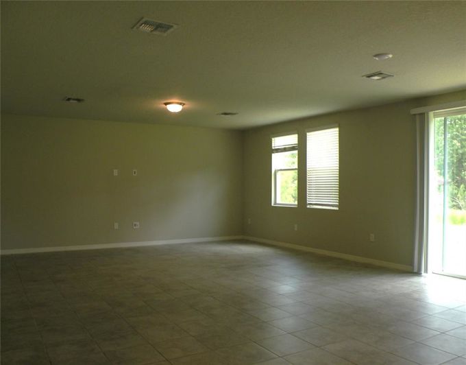 Image No.2-4 Bed Property for sale