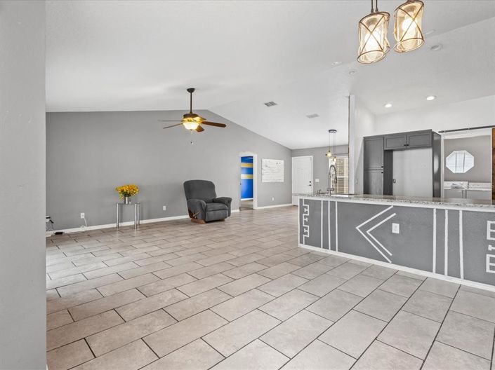 Image No.16-3 Bed Property for sale