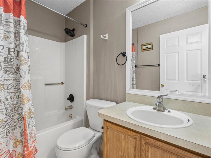 Image No.24-3 Bed Property for sale