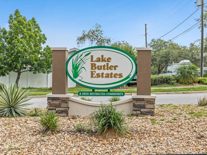 Image No.37-3 Bed Property for sale