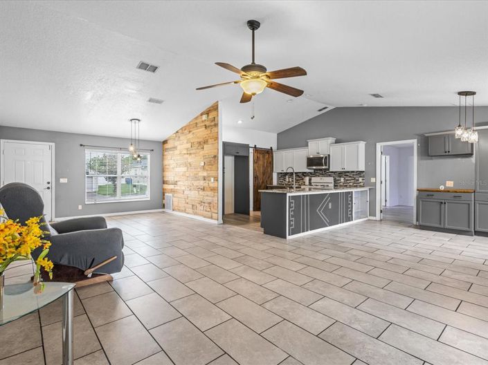 Image No.6-3 Bed Property for sale