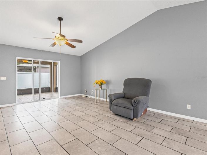 Image No.9-3 Bed Property for sale