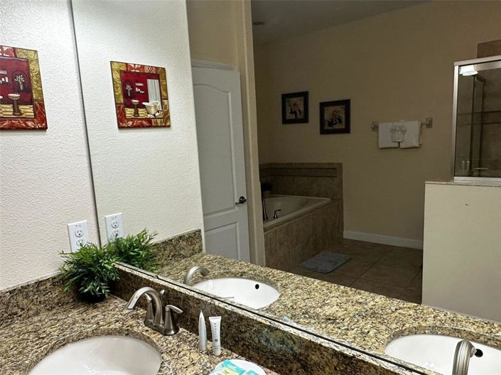 Image No.18-7 Bed Property for sale