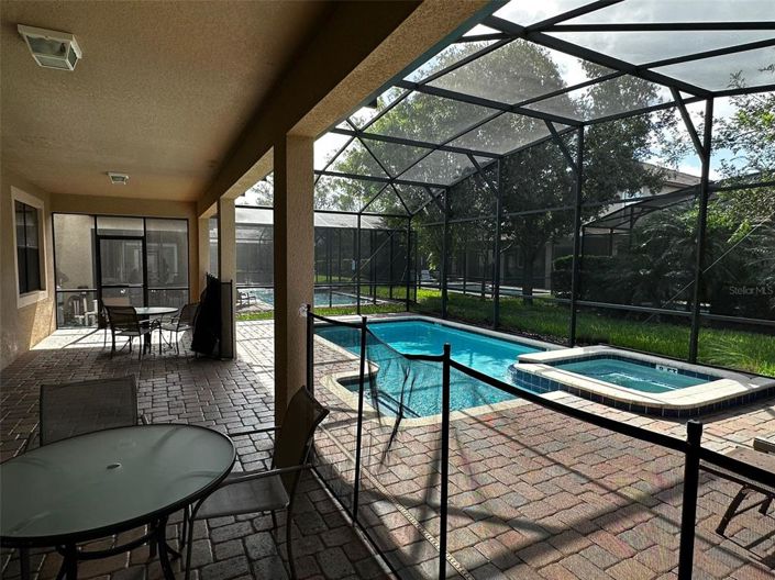 Image No.37-7 Bed Property for sale