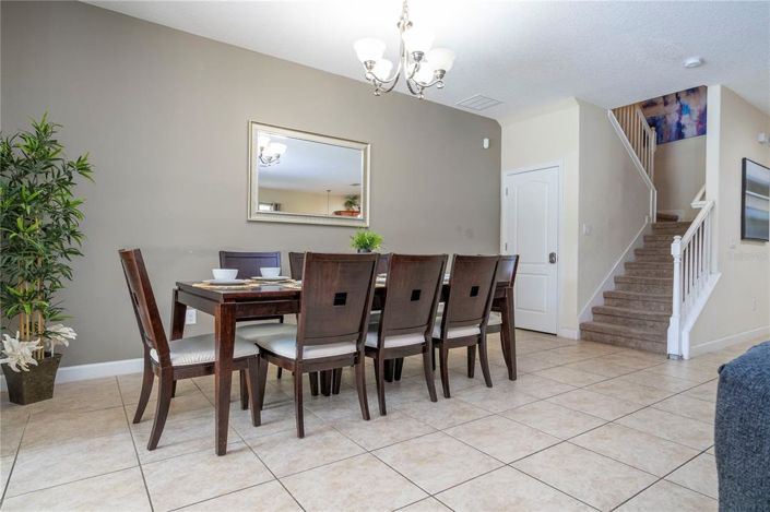 Image No.5-7 Bed Property for sale