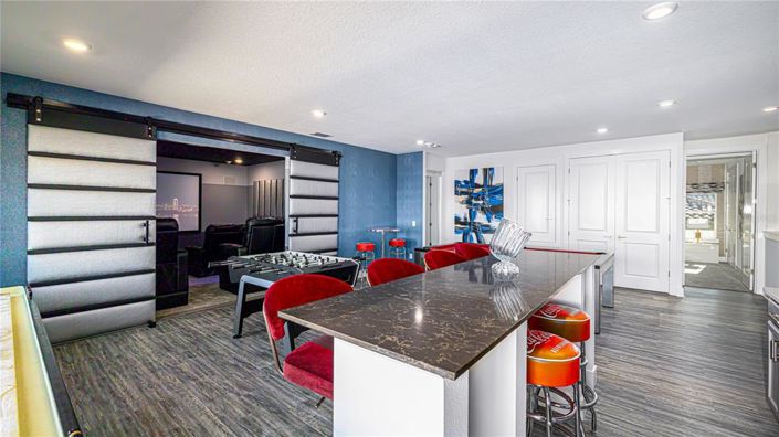 Image No.21-9 Bed Property for sale