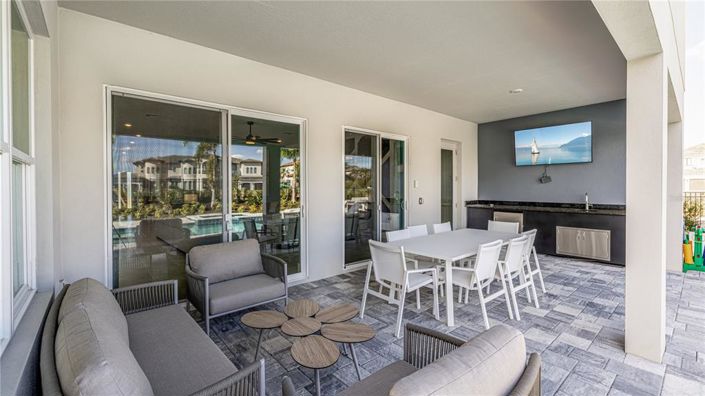 Image No.41-9 Bed Property for sale