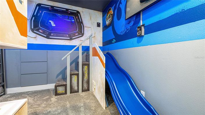 Image No.44-9 Bed Property for sale