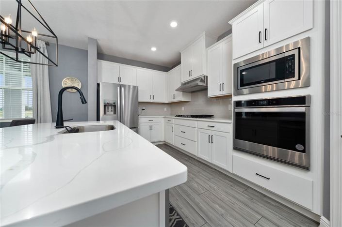 Image No.6-4 Bed Property for sale