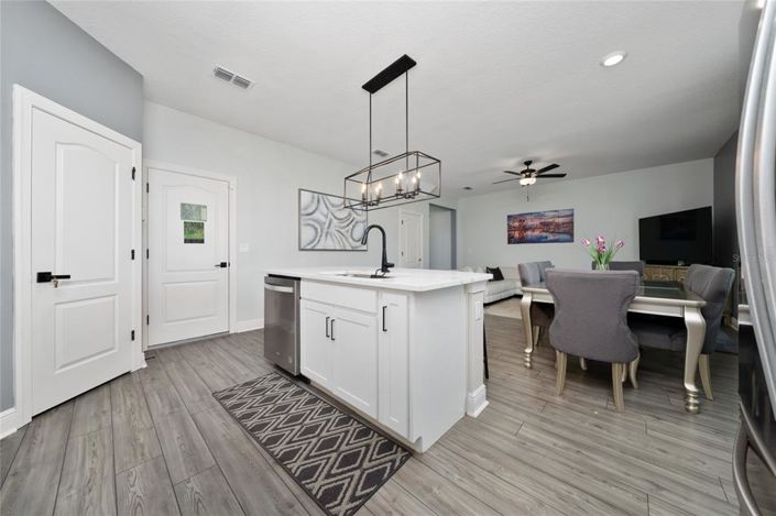 Image No.7-4 Bed Property for sale