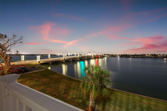 Image No.38-2 Bed Property for sale