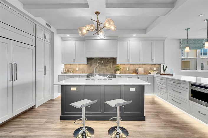 Image No.11-4 Bed Property for sale